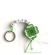 Keyring toitoi with lucky clover doll