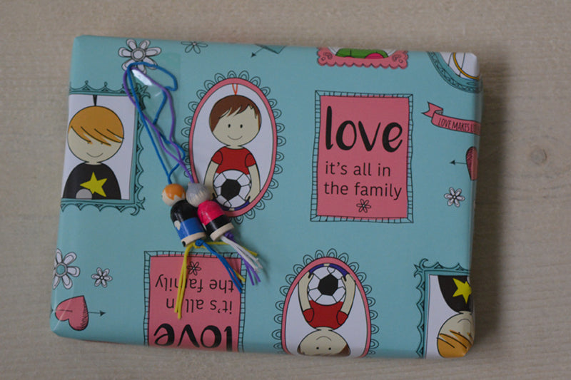 Lucky doll wrapping paper family